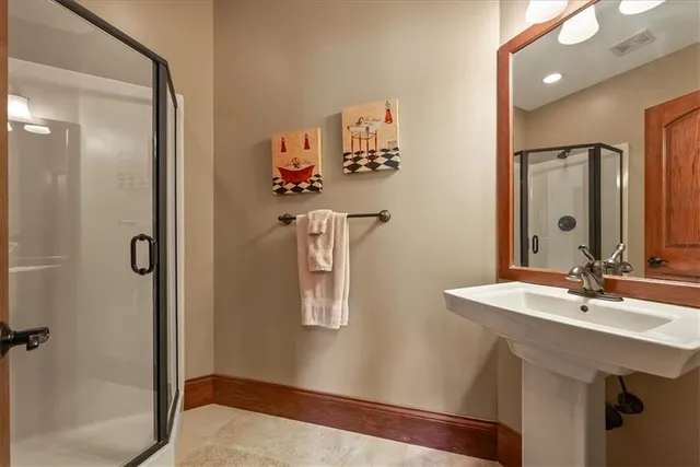 $1,500,000 | 2102 Highway 36, Wathena, KS 66090