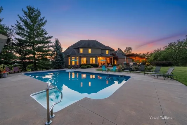 $1,500,000 | 2102 Highway 36, Wathena, KS 66090