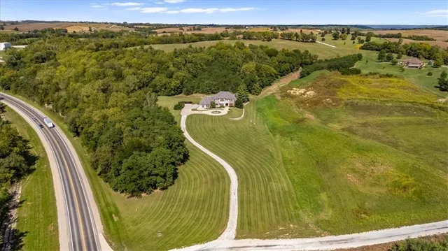 $1,500,000 | 2102 Highway 36, Wathena, KS 66090