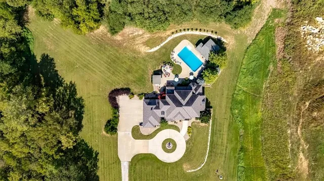 $1,500,000 | 2102 Highway 36, Wathena, KS 66090