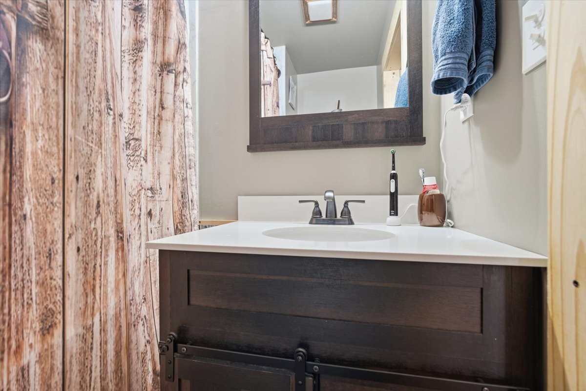 709 East Meade Street Pontiac, IL 61764 - Photo 22 of 38