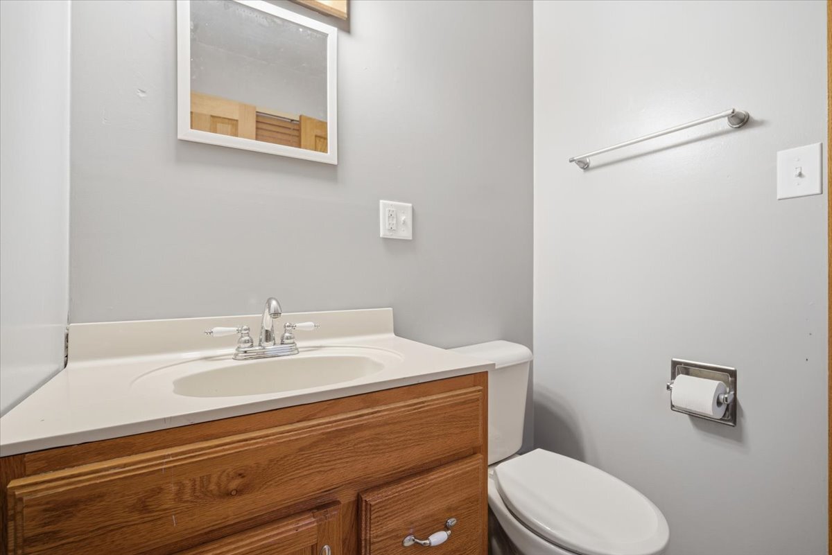 709 East Meade Street Pontiac, IL 61764 - Photo 24 of 38