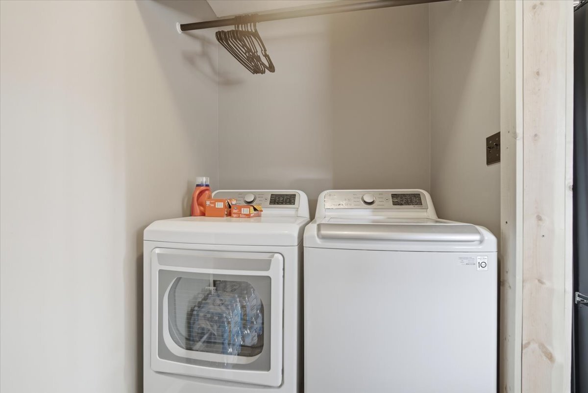 709 East Meade Street Pontiac, IL 61764 - Photo 25 of 38