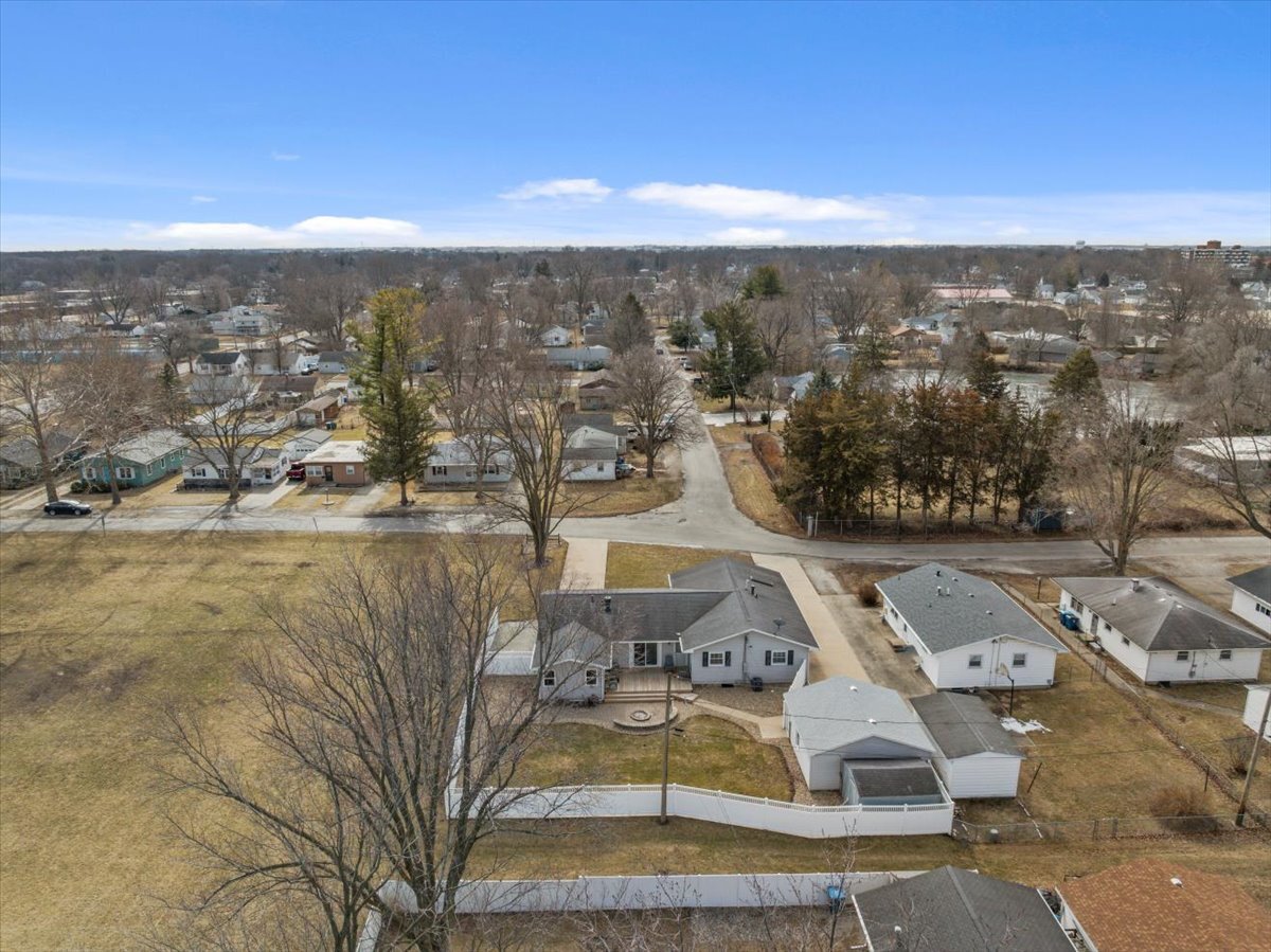 709 East Meade Street Pontiac, IL 61764 - Photo 32 of 38