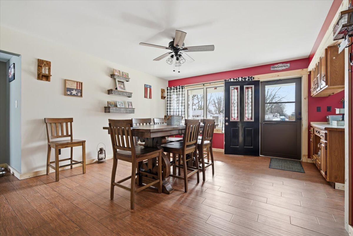 709 East Meade Street Pontiac, IL 61764 - Photo 8 of 38