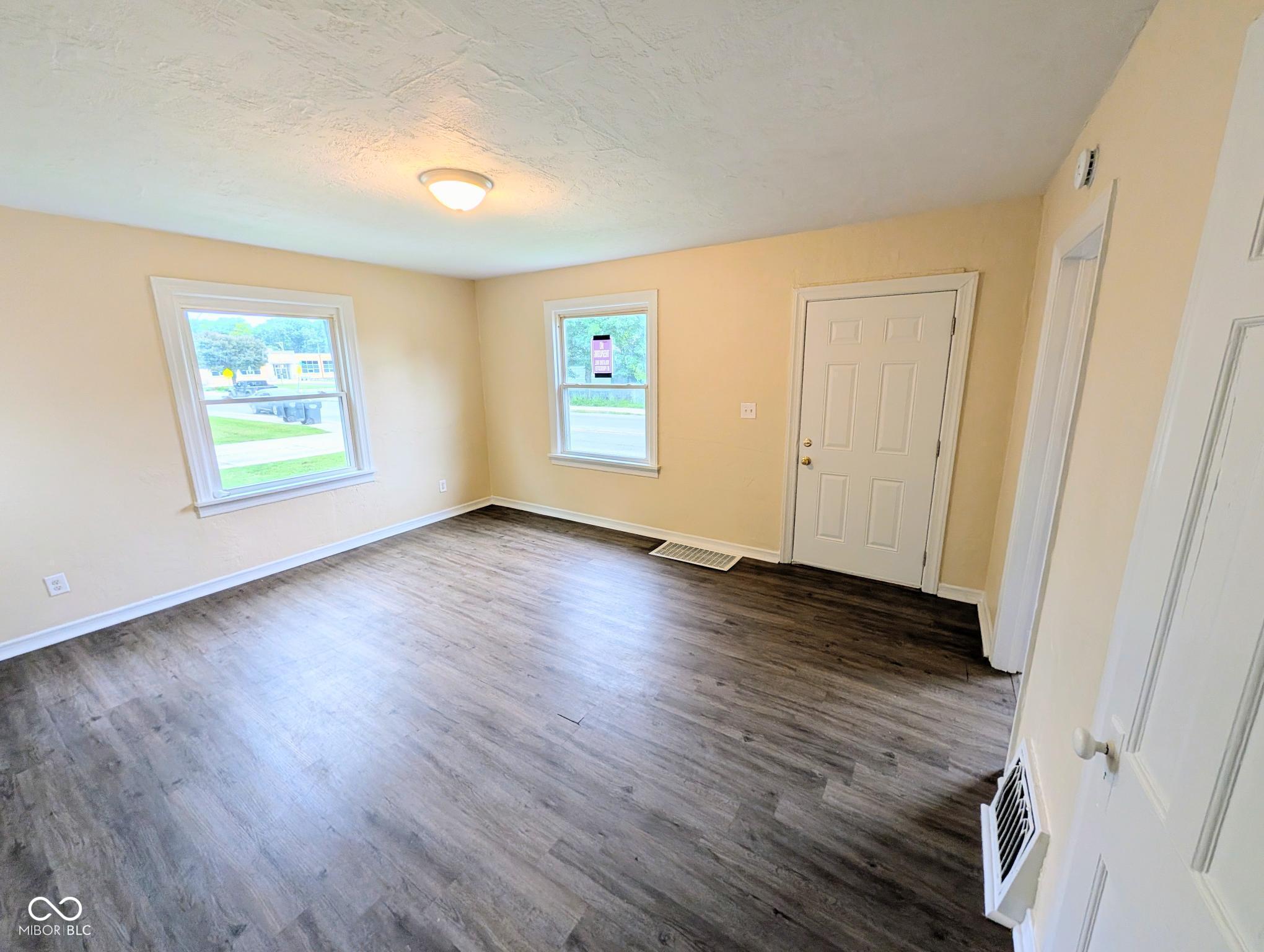 309 West 29th Street Anderson, IN 46016 - Photo 5 of 11