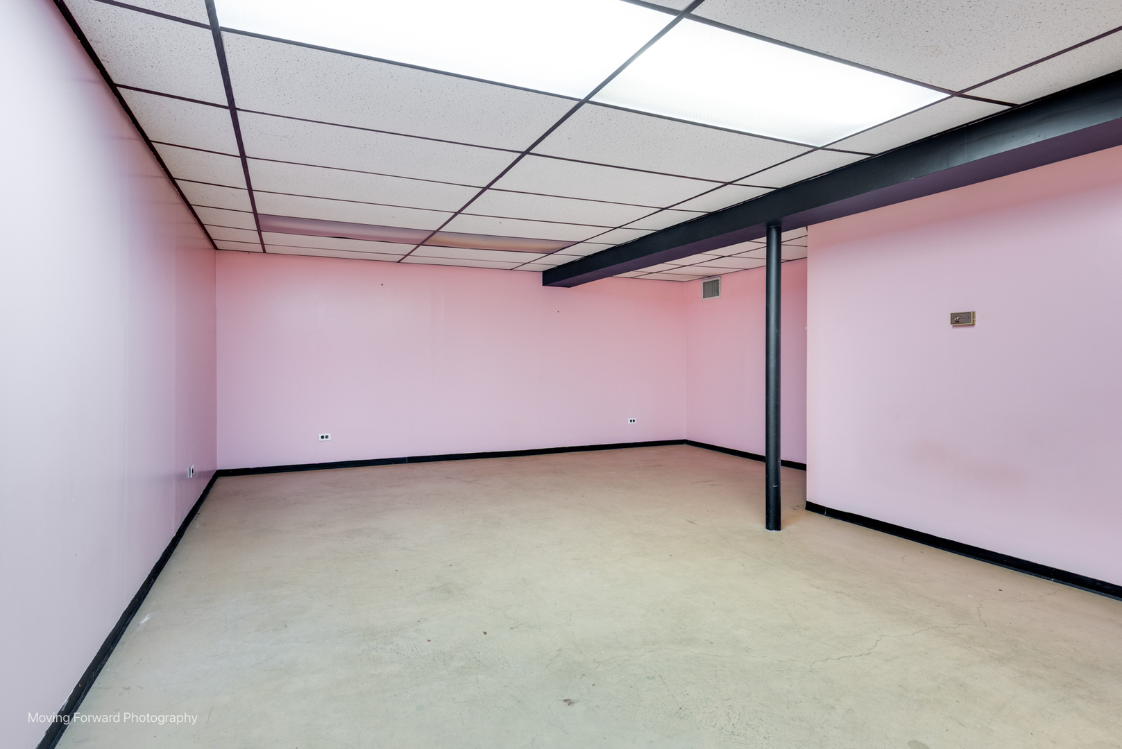 539 West Eggerding Drive Addison, IL 60101 - Photo 20 of 29 a view of a room