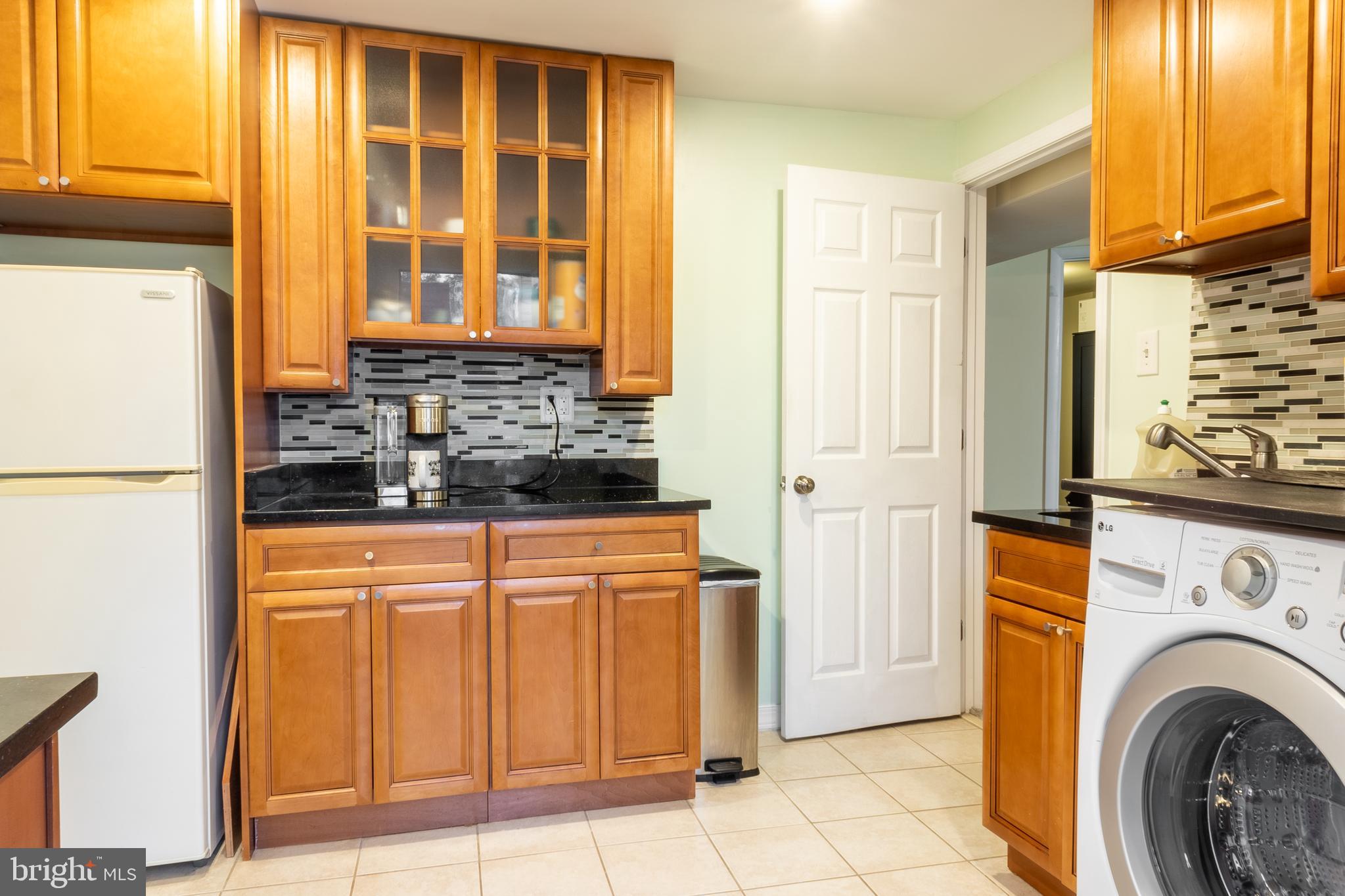 503 West Church Road Sterling, VA 20164 - Photo 21 of 29 Basement specious kitchen/laundry room