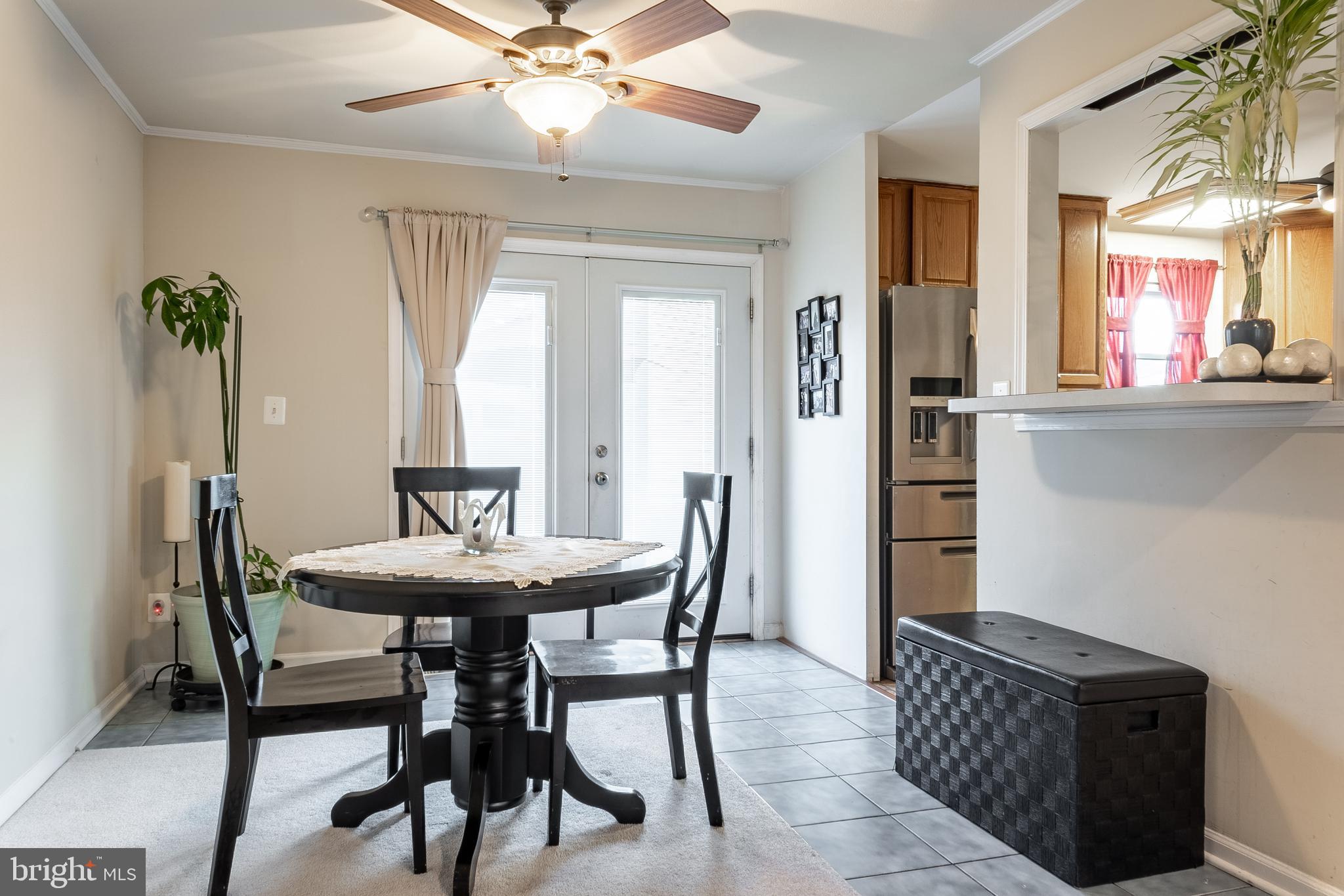 503 West Church Road Sterling, VA 20164 - Photo 7 of 29 Dinning room
