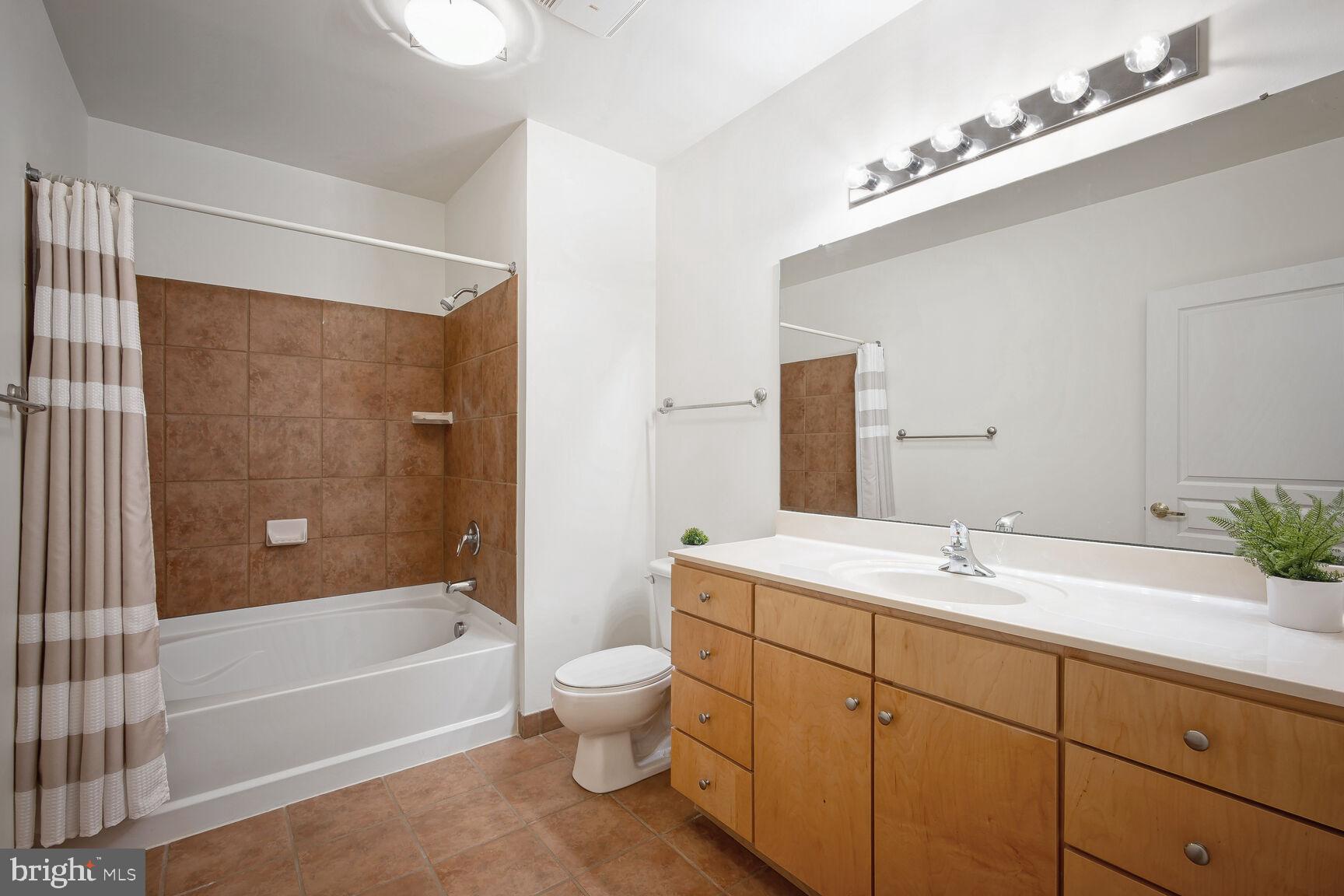 616 E Street Northwest, Unit 312 Washington, DC 20004 - Photo 5 of 26