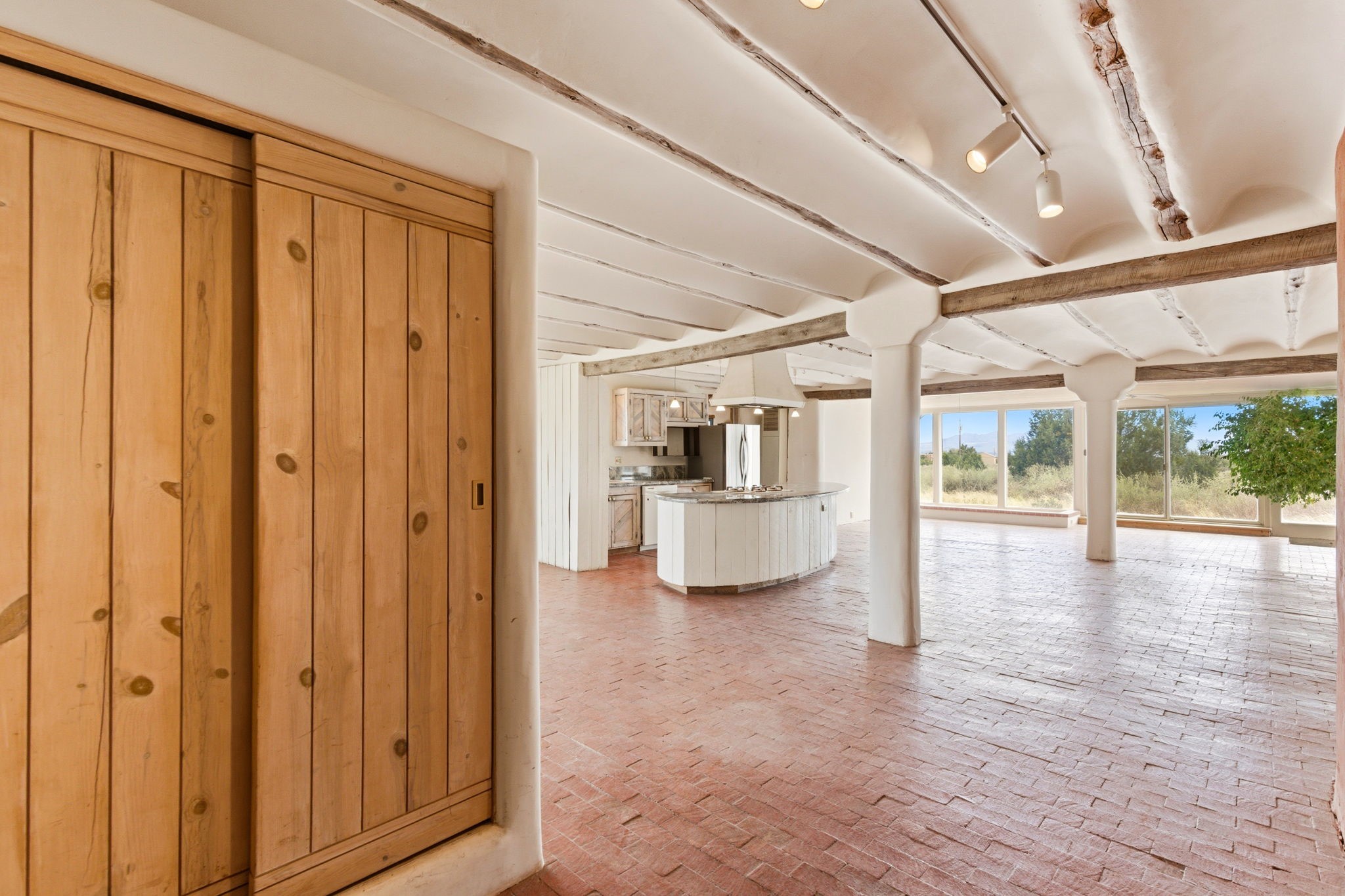 3 Ab Apache Road Santa Fe, NM 87508 - Photo 10 of 89 Unit B - main house