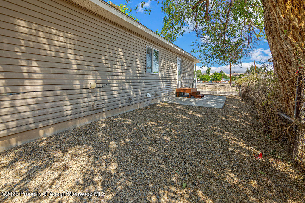 627 Lake Street Rangely, CO 81648 - Photo 35 of 44 a view of a back yard of the house