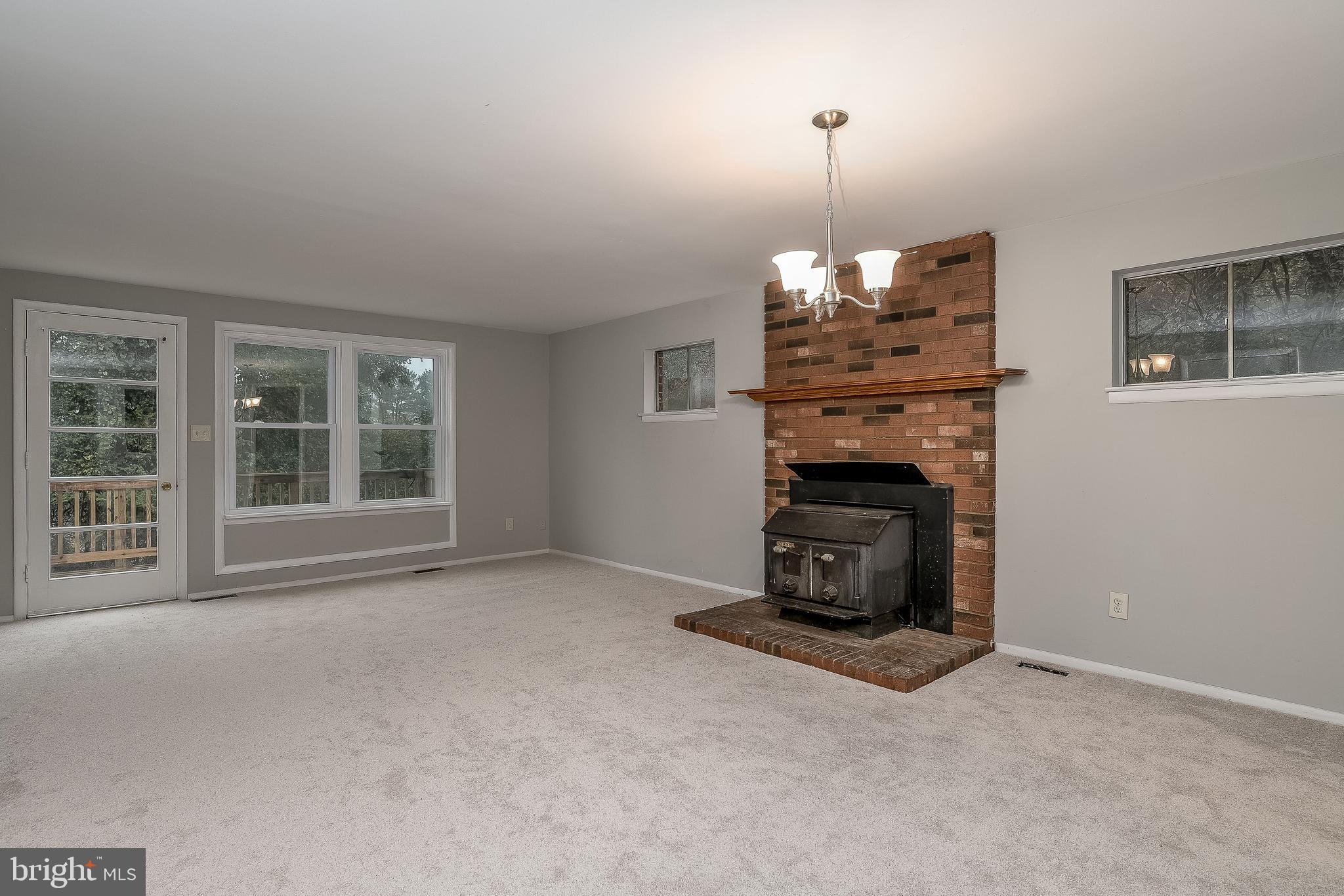 1733 Langford Road Baltimore, MD 21207 - Photo 9 of 30 Family Room