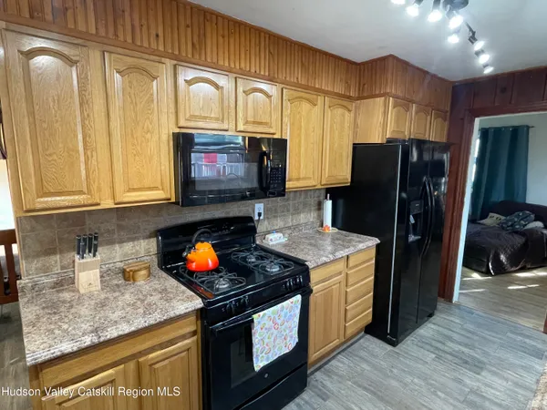 $379,900 | 459 Mountain View Avenue, Hurley, NY 12443