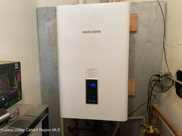 $379,900 | 459 Mountain View Avenue, Hurley, NY 12443