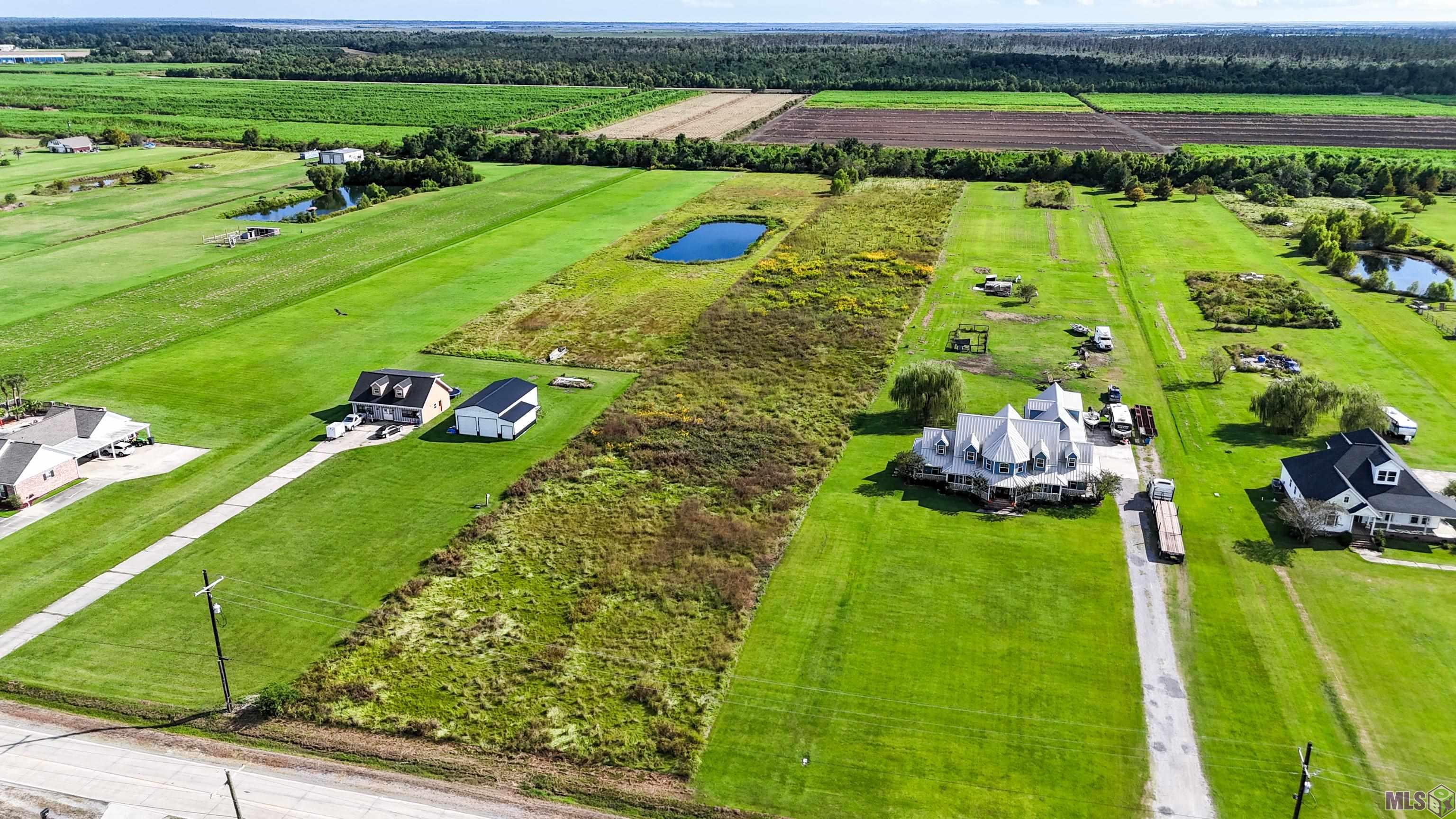 764 East Woodlawn Ranch Road Houma, LA 70363 - Photo 4 of 10