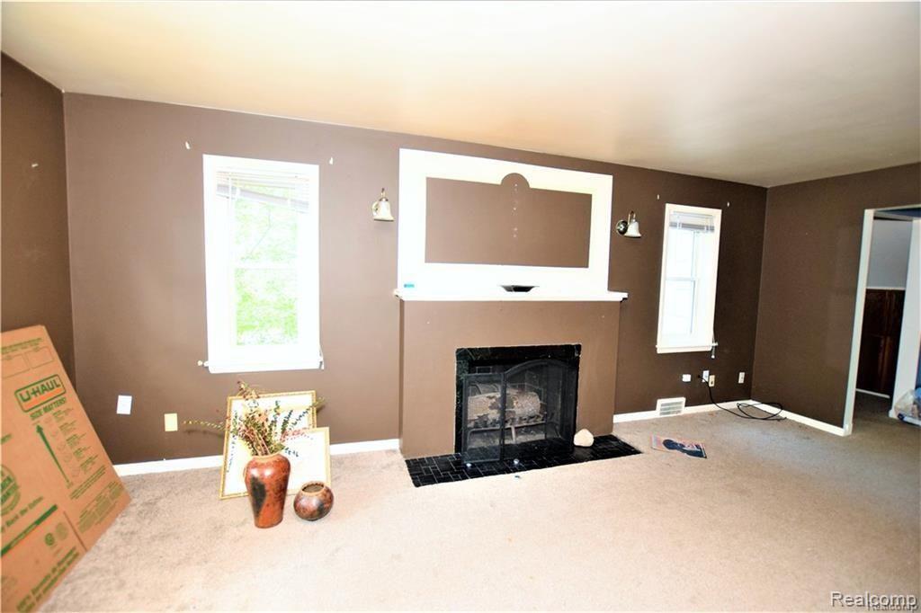 6299 Fenton Road Flint, MI 48507 - Photo 13 of 15