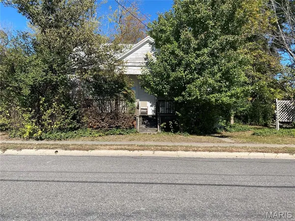 $149,000 | 482 East Walnut Street, Nashville, IL 62263
