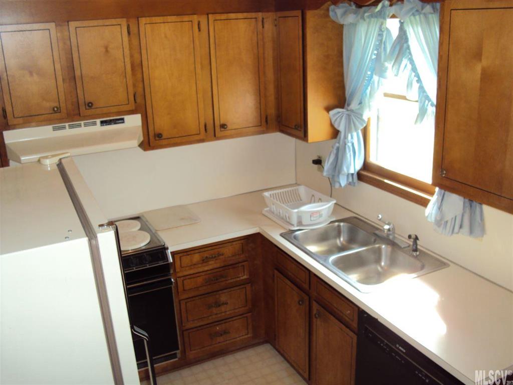 2609 Icard Rhodhiss Road Connelly Springs, NC 28612 - Photo 11 of 14 Gallery Image 11