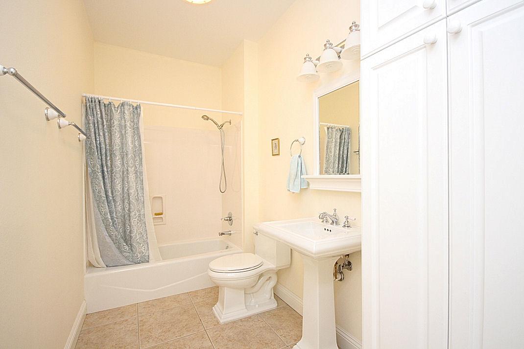 416 Evans Road Niceville, FL 32578 - Photo 25 of 35 416EvansGuestBthr1