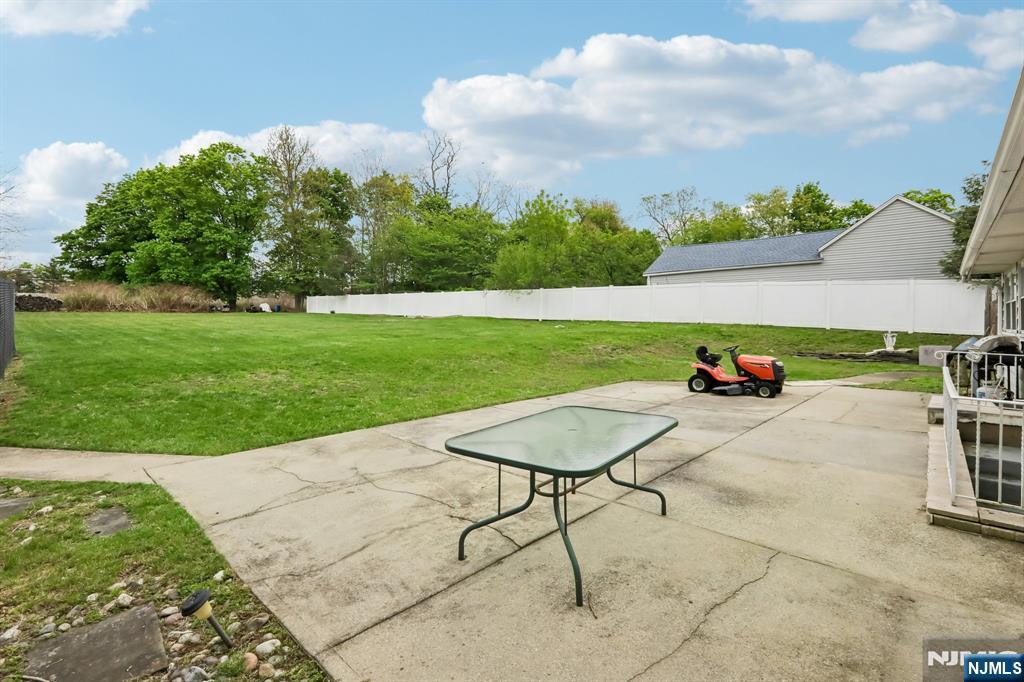 921 Linwood Avenue Ridgewood, NJ 07450 - Photo 34 of 42
