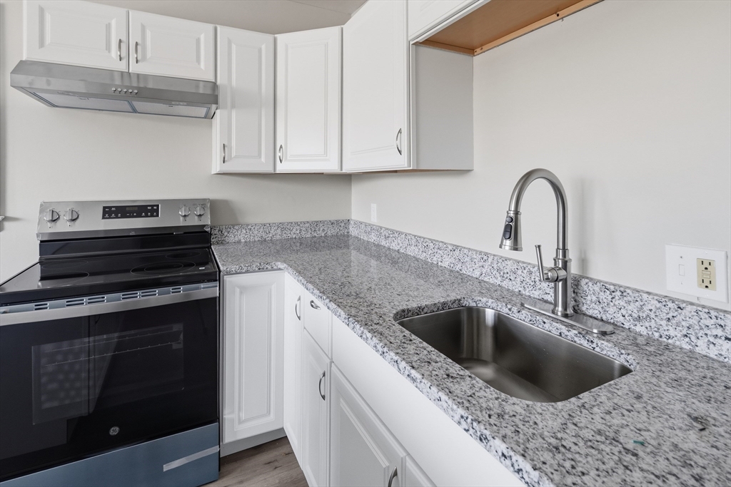 285 State Street, Unit 1 Ludlow, MA 01056 - Photo 5 of 10