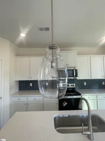 $324,900 | 19 Gateway Drive, Central, SC 29630