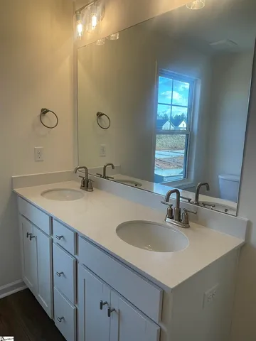 $324,900 | 19 Gateway Drive, Central, SC 29630