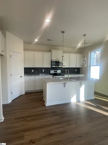 $324,900 | 19 Gateway Drive, Central, SC 29630