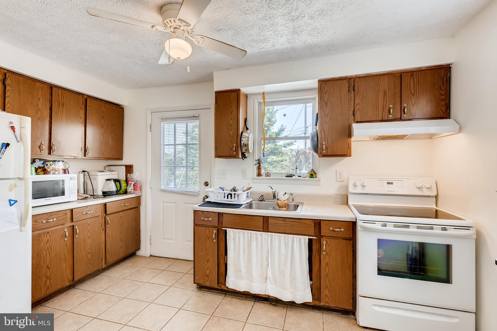7656 Water Oak Point Road Pasadena, MD 21122 - Photo 10 of 25