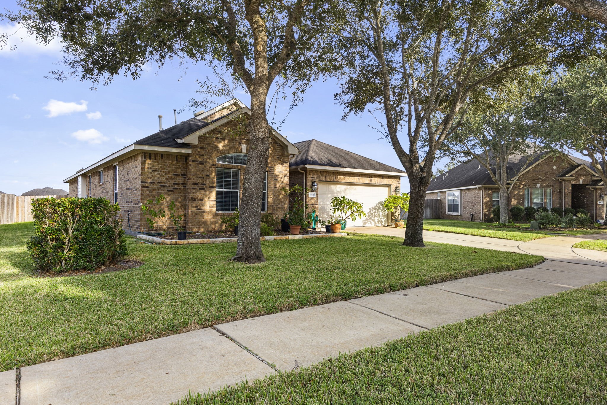 2202 Winchester Lake Rosenberg, TX 77471 - Photo 4 of 31