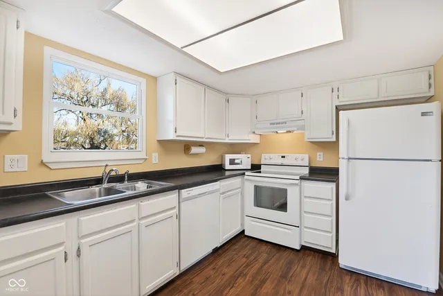 $210,000 | 7538 Castleton Farms N Drive, Indianapolis, IN 46256