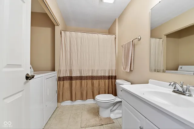 $210,000 | 7538 Castleton Farms N Drive, Indianapolis, IN 46256