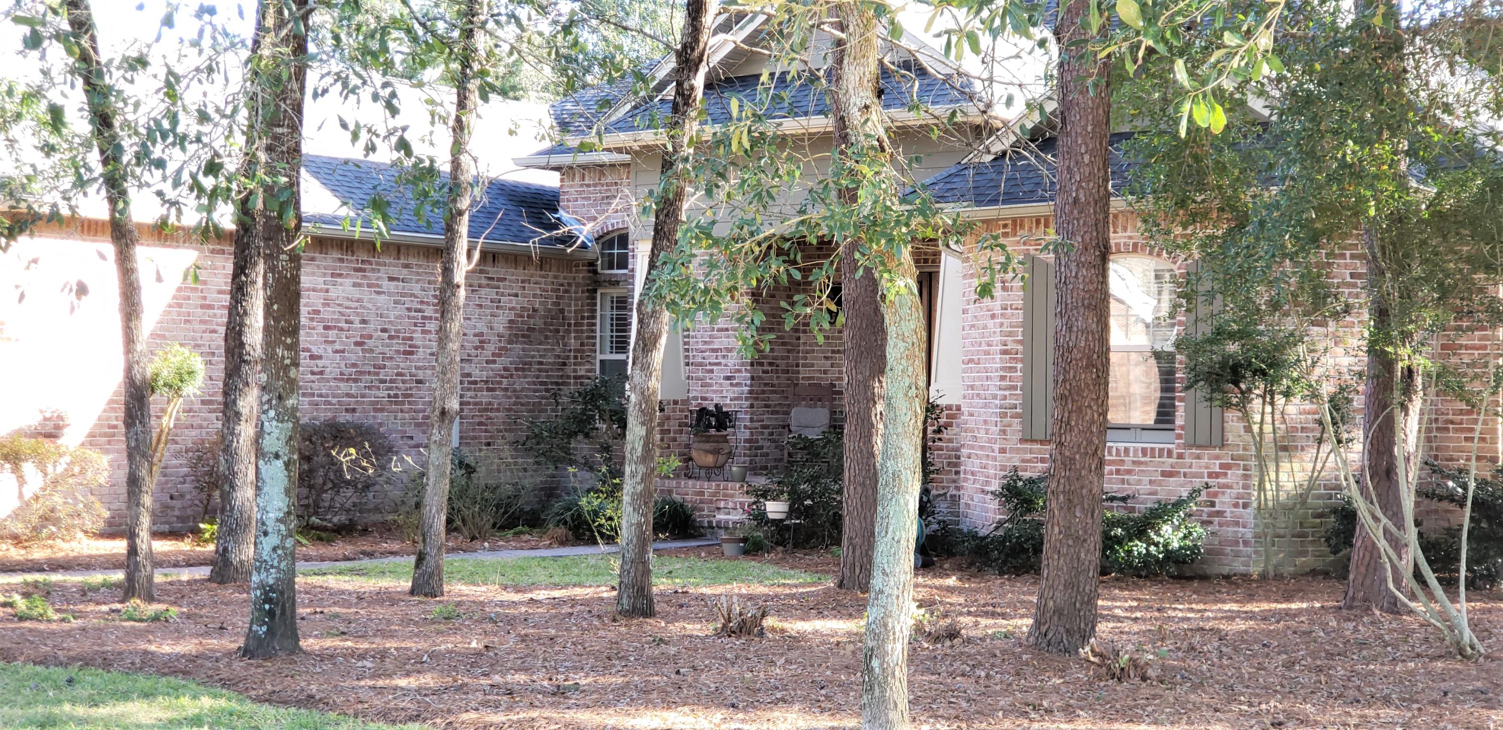 9008 Rushing River Way Niceville, FL 32578 - Photo 2 of 26 Gallery Image 2