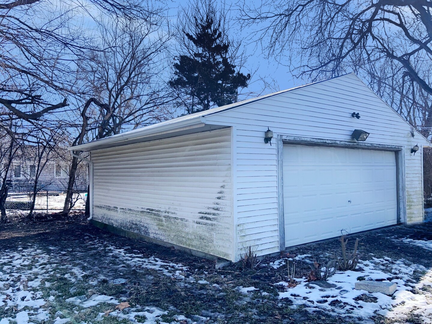 44 Strasma W Drive Kankakee, IL 60901 - Photo 6 of 20 a view of a backyard