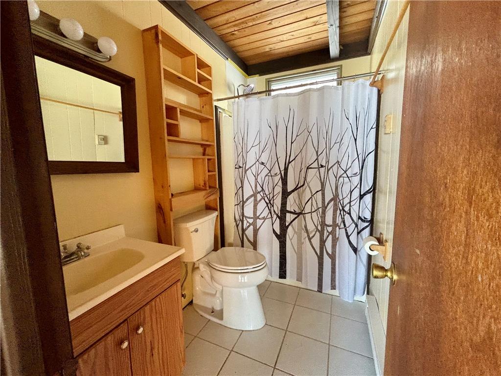151 Chipmunk Road Bushkill, PA 18324 - Photo 5 of 11