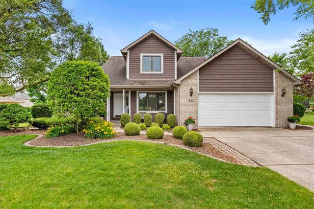 $415,000 | 322 Orchard Lane, Beecher, IL 60401