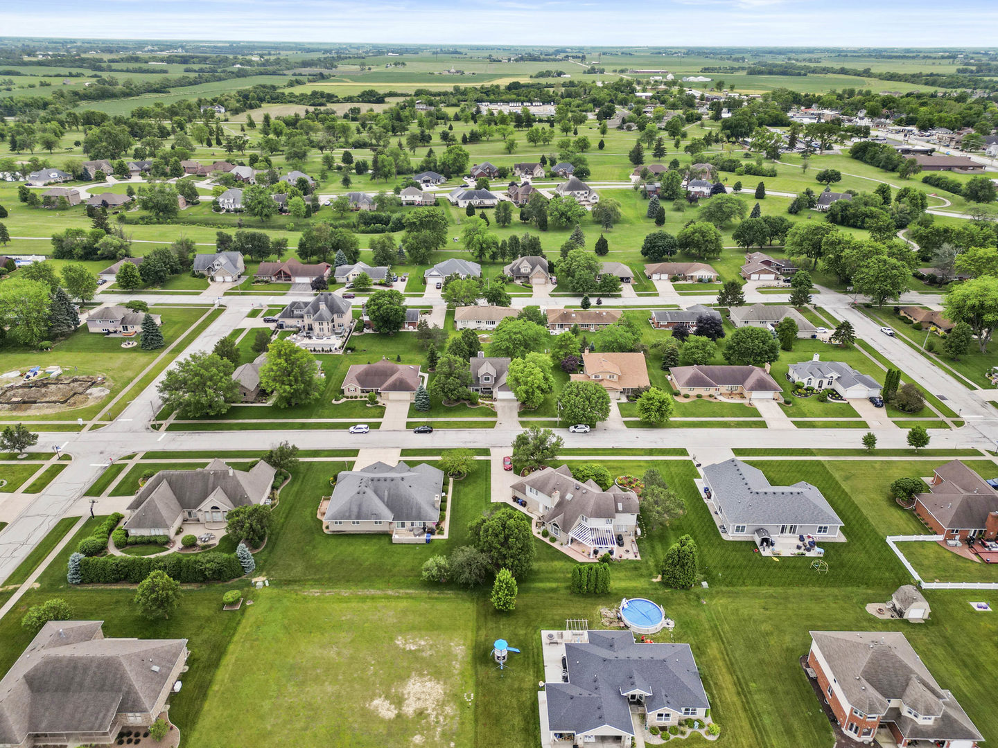 322 Orchard Lane Beecher, IL 60401 - Photo 36 of 38 a view of a city