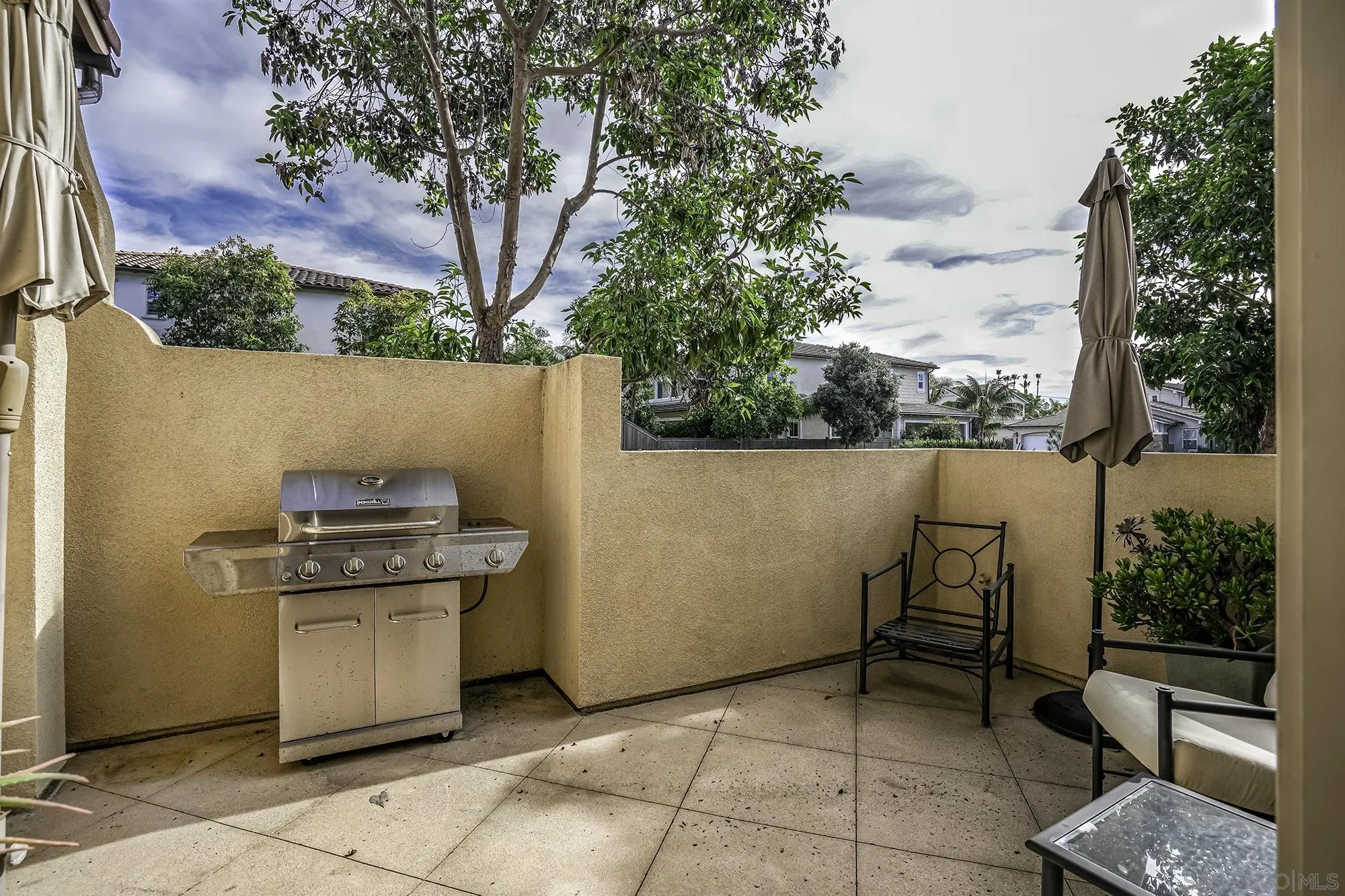 145 Stonesteps Way Encinitas, CA 92024 - Photo 18 of 25 a view of a patio