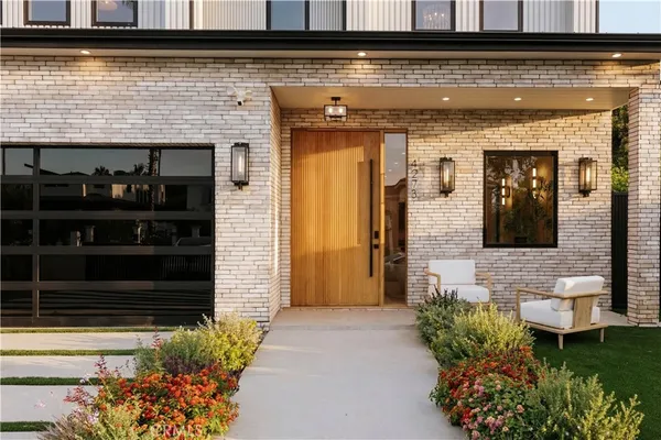 $3,990,000 | 4273 Murietta Avenue, Sherman Oaks, CA 91423