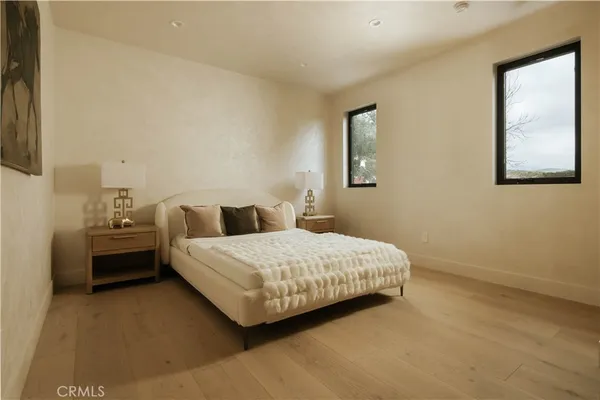 $3,990,000 | 4273 Murietta Avenue, Sherman Oaks, CA 91423
