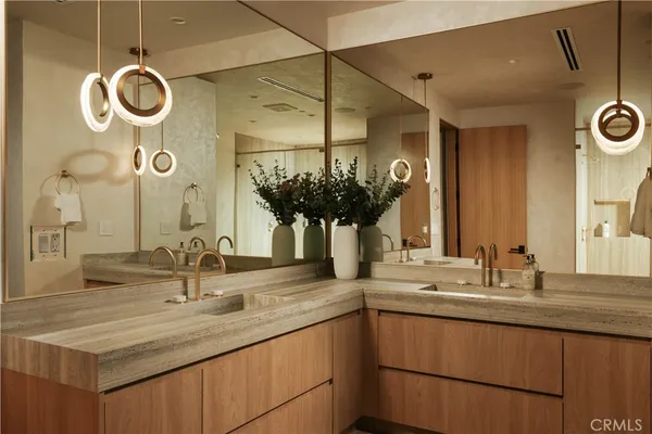 $3,990,000 | 4273 Murietta Avenue, Sherman Oaks, CA 91423