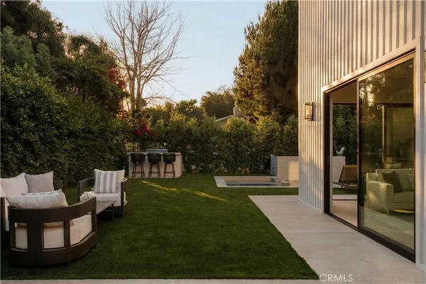 $3,990,000 | 4273 Murietta Avenue, Sherman Oaks, CA 91423