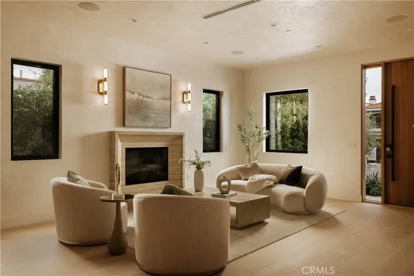 $3,990,000 | 4273 Murietta Avenue, Sherman Oaks, CA 91423