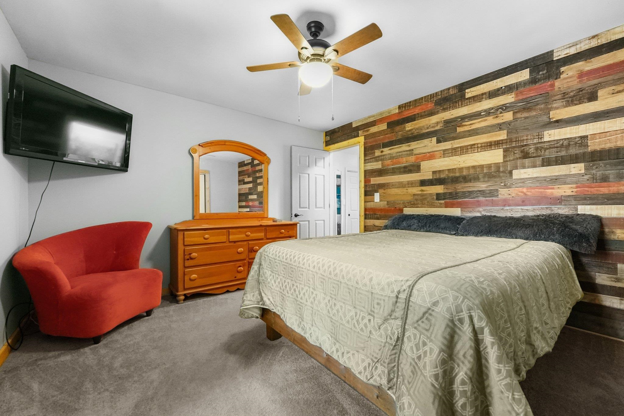 10791 Riverside Drive Honor, MI 49640 - Photo 12 of 22 1925719-257a1b84-8717-48a2-89ea-ecaca574e4b5.JPG