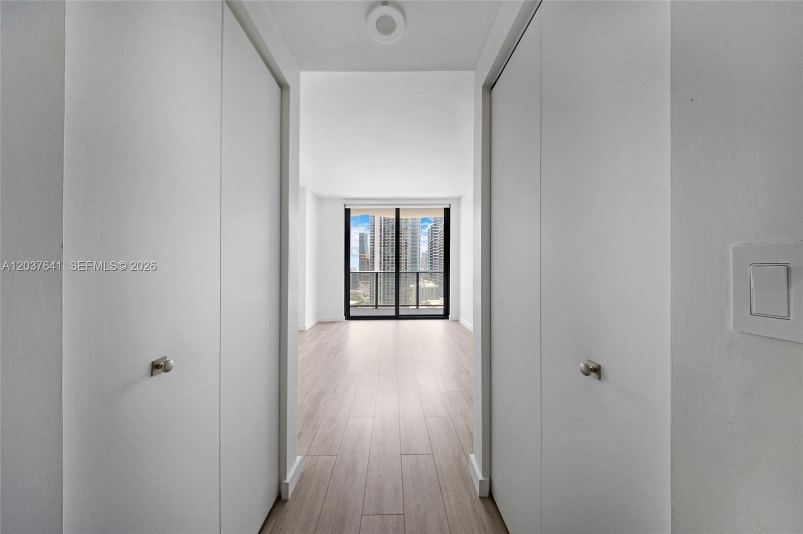 45 Southwest 9th Street, Unit 2305 Miami, FL 33130 - Photo 9 of 16
