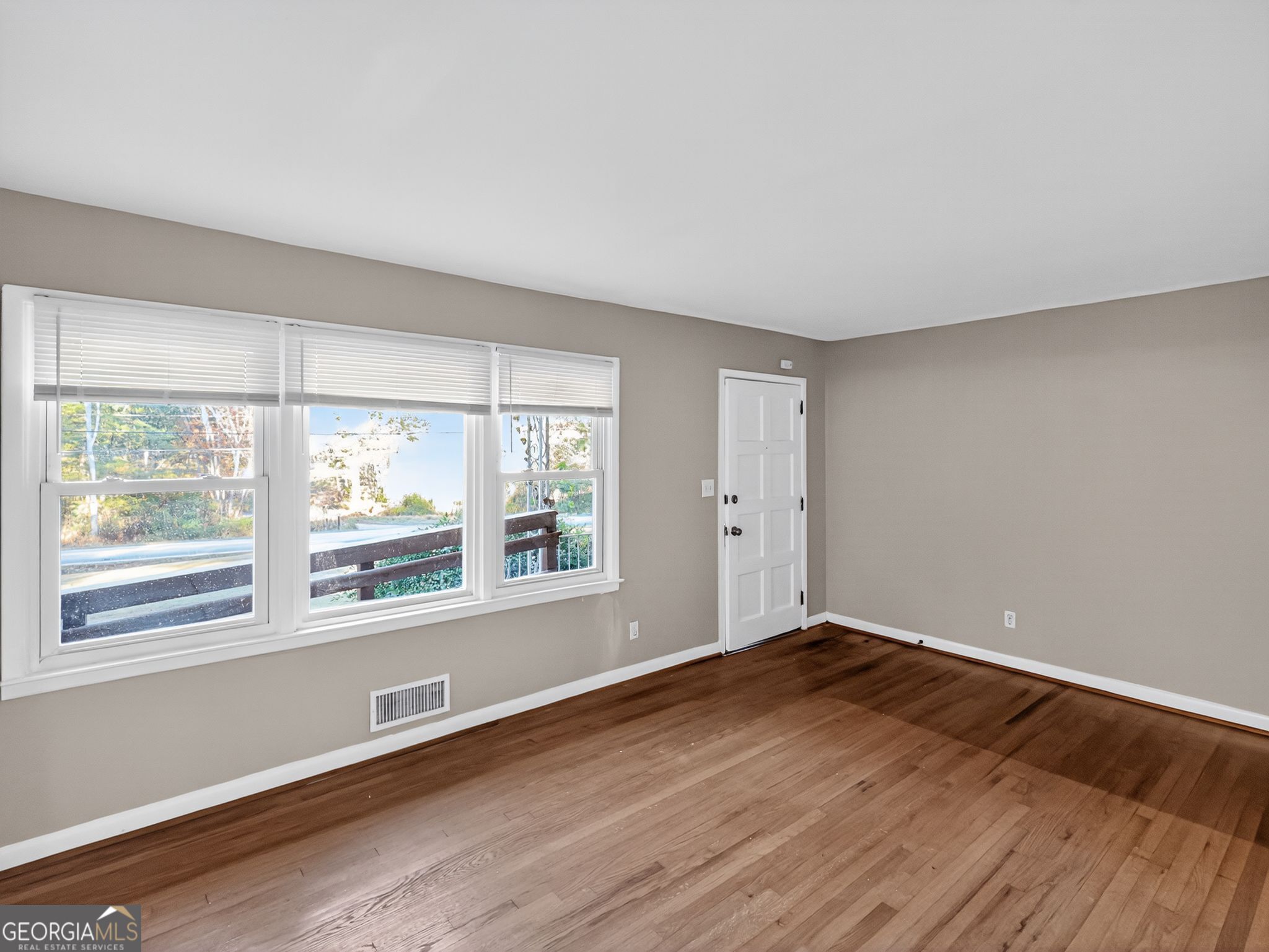 3888 Panthersville Road Ellenwood, GA 30294 - Photo 5 of 39