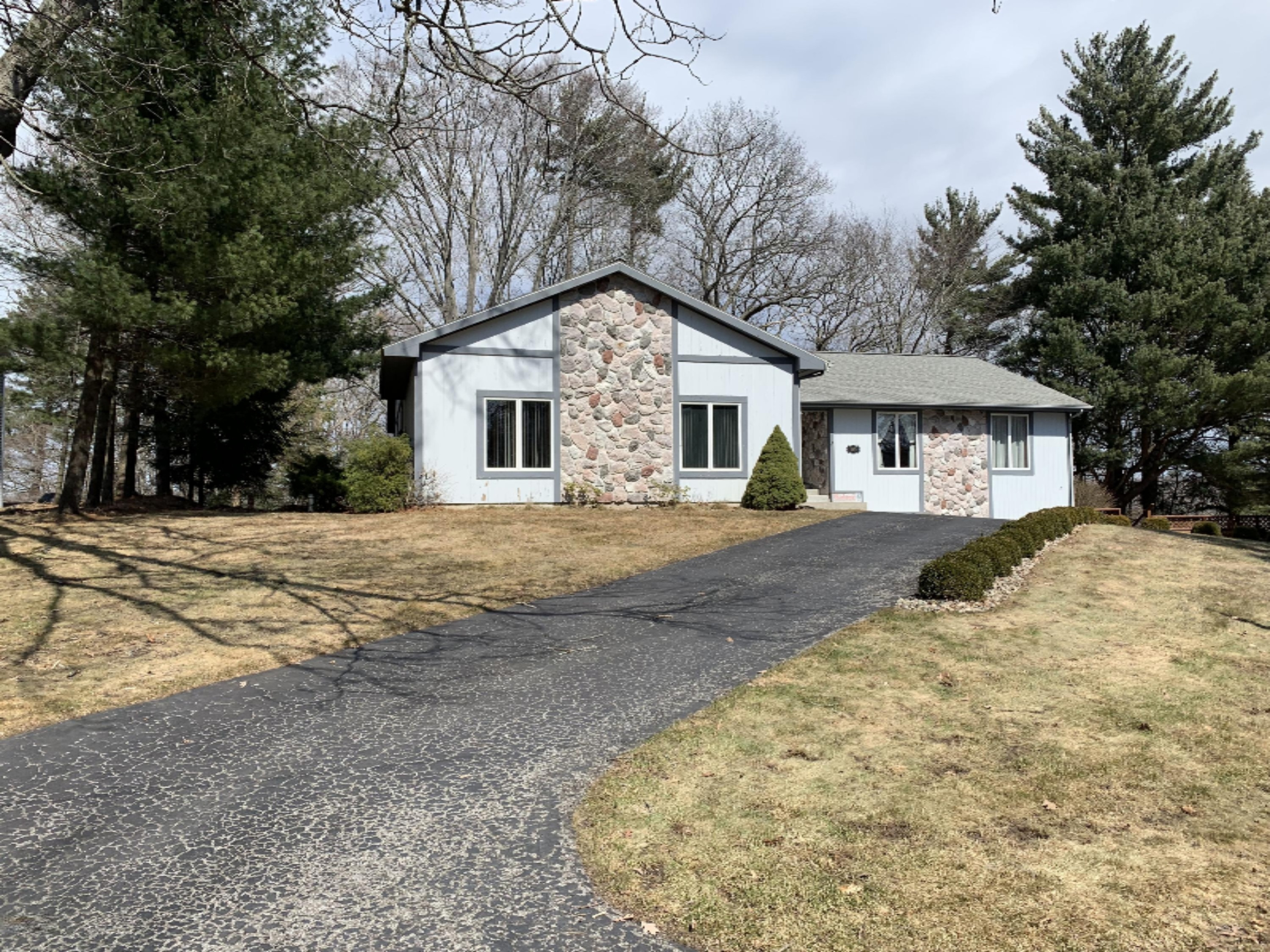 1576 Ivanhoe Road Ludington, MI 49431 - Photo 24 of 25 qJT3exRRQjmKjPSxN1tADg