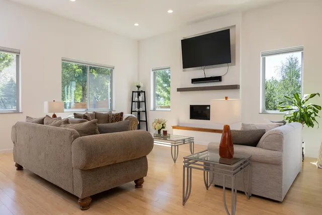 $1,850,000 | 980 Cutters Drive, Hailey, ID 83333