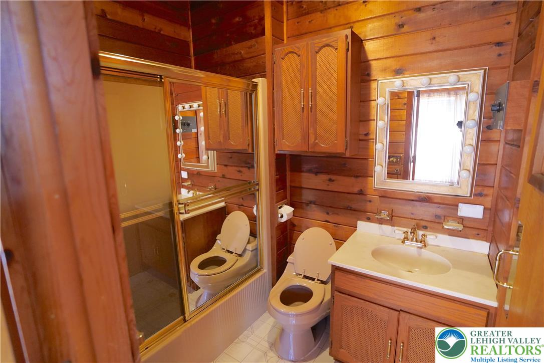 9020 Schantz Road Breinigsville, PA 18031 - Photo 18 of 26
